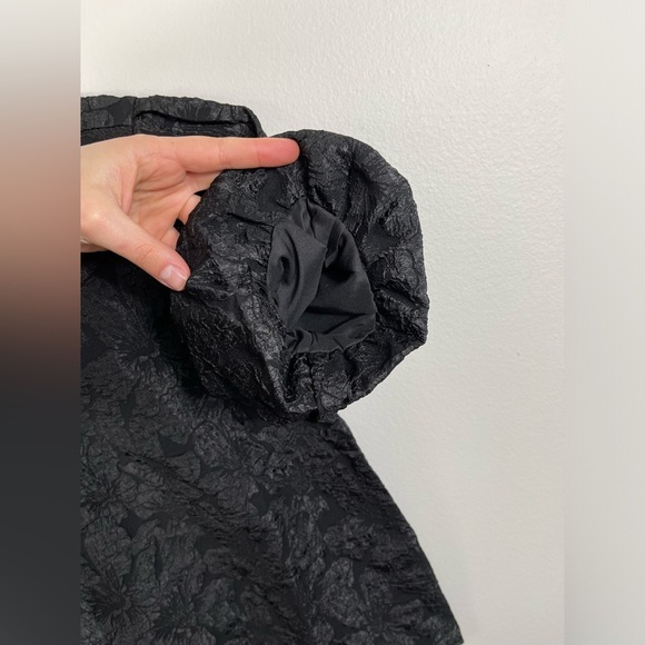 Black Elegant Textured Top With Pearls Women's Events Casual Size S NWOT - Picture 6 of 14